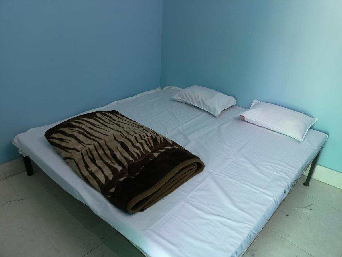 Baba Guest House 乌贾因 外观 照片